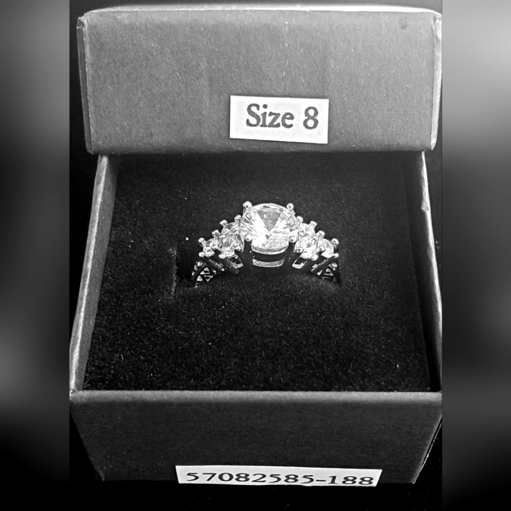 New .925 Sterling Silver  2.5 CT. SHINY SOLITAIRE RING